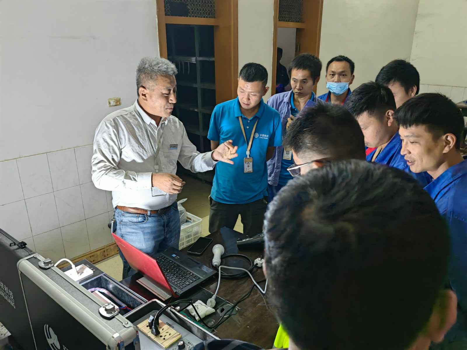 半岛在线注册-半岛(中国)为中移铁通有限公司安全用电培训